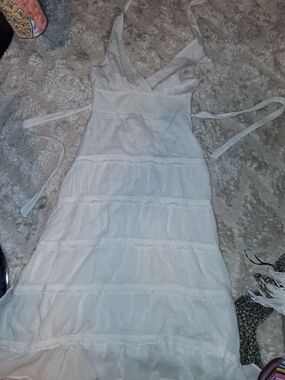 Women’s White V-Neck Tie-Waist Midi Dress